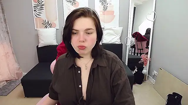 DanielaHot4u online show from April 14, 2026, 6:41 am