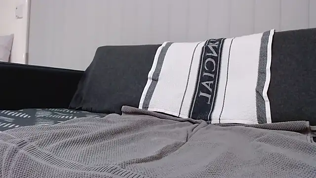 lilchristianxh online show from October 25, 2025, 2:46 pm