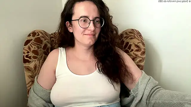 Snapshot of SofiaTease chatting on June 1, 2026, 1:24 pm SofiaTease online show from June 1, 2026, 1:24 pm