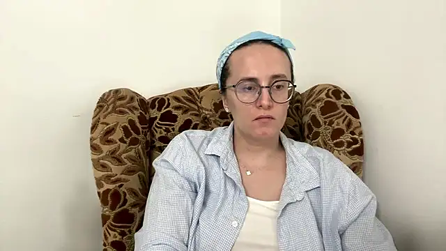 Snapshot of SofiaTease chatting on June 10, 2026, 1:21 pm SofiaTease online show from June 10, 2026, 1:21 pm