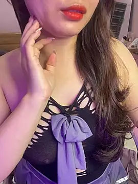 Meow sexygirl online show from June 27, 2026, 5:01 am