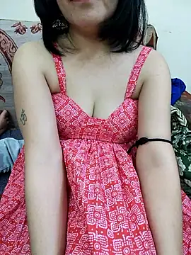 Snapshot of Manisha-Rai chatting on April 22, 2026, 7:44 am Manisha-Rai online show from April 22, 2026, 7:44 am