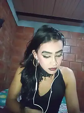 Snapshot of Sienna_Dark chatting on June 26, 2026, 3:00 am Sienna Dark online show from June 26, 2026, 3:00 am