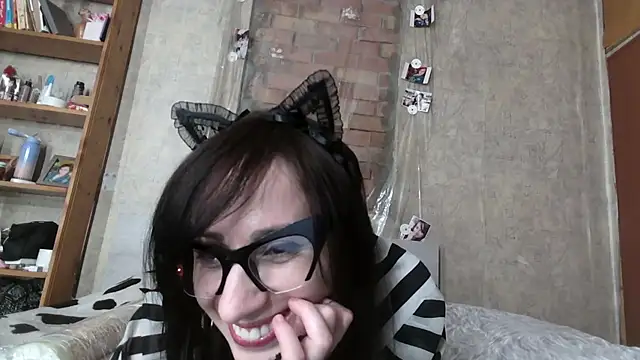 Barbie Rococo online show from April 24, 2026, 7:27 pm