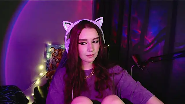 Celia Sensual  online show from May 11, 2026, 8:17 pm