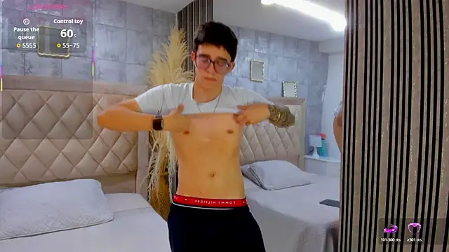 TylerCross  online show from April 14, 2026, 8:26 pm