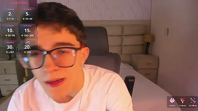 TylerCross  online show from April 18, 2026, 8:20 pm