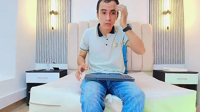 Snapshot of FREDDIE_SCOTT chatting on March 27, 2026, 7:57 pm FREDDIE SCOTT online show from March 27, 2026, 7:57 pm