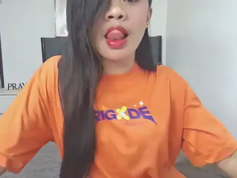YunaBigCock online show from July 5, 2026, 8:54 am