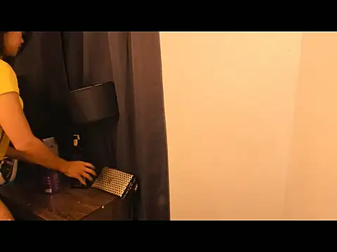 YunaBigCock online show from July 17, 2026, 10:22 am
