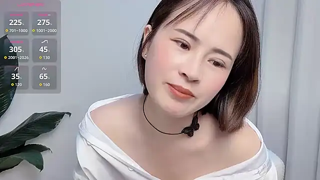 Snapshot of Xiaoyu-99 chatting on April 23, 2026, 1:46 pm Xiaoyu-99 online show from April 23, 2026, 1:46 pm