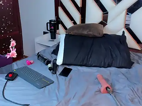 Kaisy 25 online show from April 16, 2026, 9:39 pm