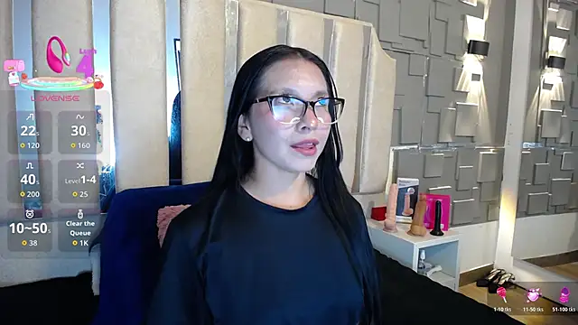 Chloe16  online show from May 7, 2026, 9:09 pm