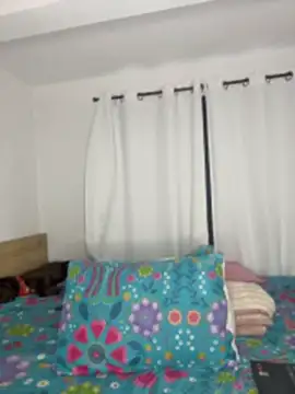 EmmaThompson1 online show from April 17, 2026, 8:56 pm