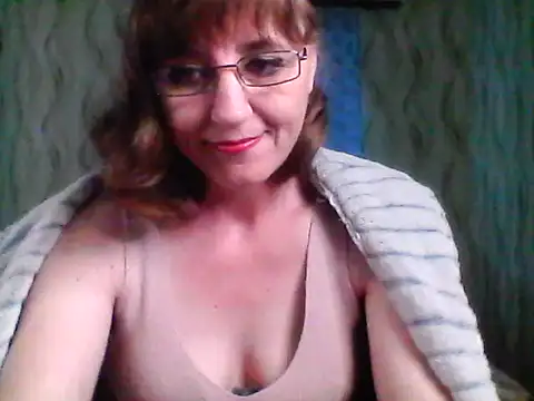 Snapshot of Alisaprice077 chatting on May 29, 2026, 12:25 pm Alisaprice077 online show from May 29, 2026, 12:25 pm