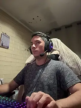 Cr1sXPorn online show from March 28, 2026, 4:12 am