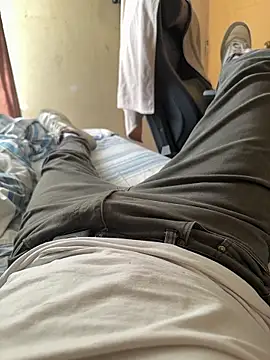 Cr1sXPorn online show from April 5, 2026, 8:50 pm