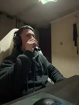 Cr1sXPorn online show from July 30, 2026, 2:43 am