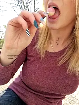 mariagefun online show from March 19, 2026, 12:09 pm