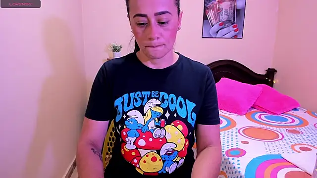 Snapshot of sara_florez12 chatting on May 24, 2026, 12:21 pm sara florez12 online show from May 24, 2026, 12:21 pm