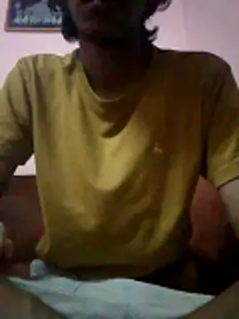 nilakshiperera0 online show from May 11, 2026, 4:04 pm