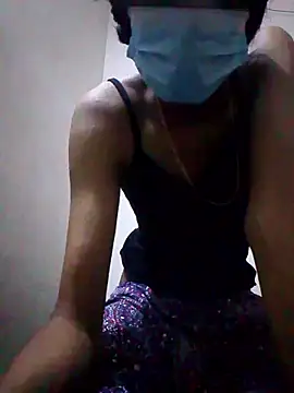 nilakshiperera0 online show from May 18, 2026, 6:47 pm