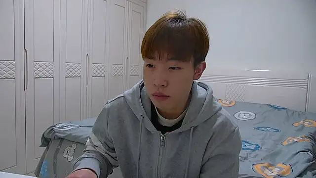 Similu-001 online show from March 7, 2026, 1:08 pm