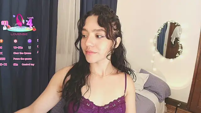 Snapshot of Katiieee chatting on May 26, 2026, 12:39 am Katiieee online show from May 26, 2026, 12:39 am