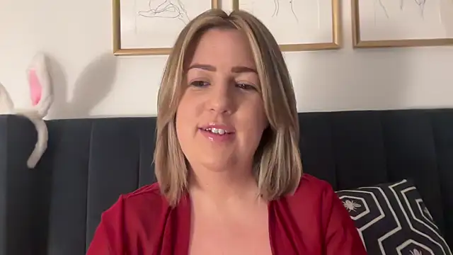 annabellewarick online show from June 6, 2026, 9:41 pm