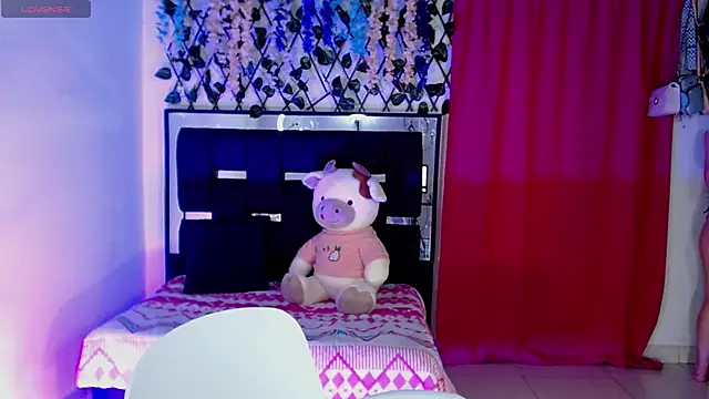 Julieta vega18 online show from March 9, 2026, 10:14 pm