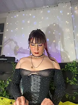 Naughtygirlts online show from March 13, 2026, 9:54 pm