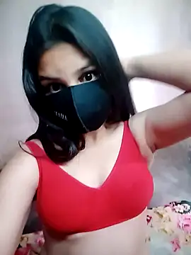 Divya3107 online show from March 18, 2026, 6:27 am