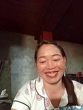 Yellow-pink online show from April 8, 2026, 1:27 am