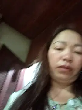 Yellow-pink online show from April 10, 2026, 11:09 pm