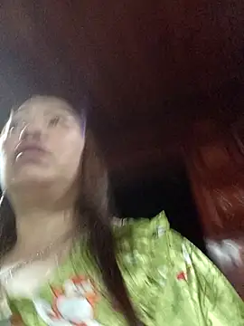 Yellow-pink online show from April 18, 2026, 11:58 am