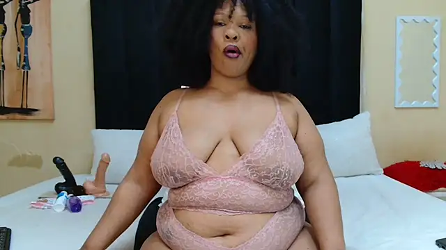 TamaraDee4papi online show from May 17, 2026, 7:28 am