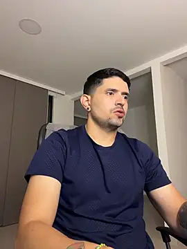 TroyeSavage online show from March 29, 2026, 10:48 am