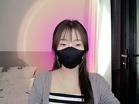 HeooPeppa online show from April 3, 2026, 3:43 pm