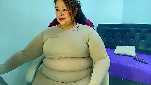 Snapshot of BustyyJuicy_Rs chatting on March 30, 2026, 12:28 pm BustyyJuicy Rs online show from March 30, 2026, 12:28 pm
