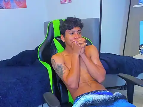 PaulTallx online show from March 12, 2026, 1:01 am