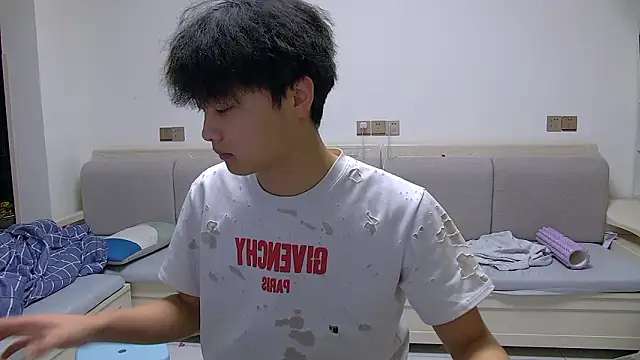 icecream-002 online show from March 22, 2026, 10:07 am