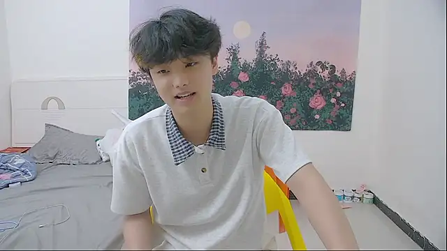 Snapshot of icecream-002 chatting on May 25, 2026, 12:55 pm icecream-002 online show from May 25, 2026, 12:55 pm
