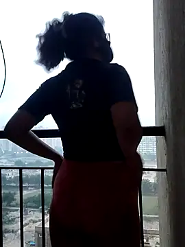 Snapshot of miss_juliya chatting on March 29, 2026, 12:43 am miss juliya online show from March 29, 2026, 12:43 am