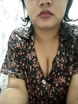 Snapshot of Chandrika_Yadav chatting on April 3, 2026, 7:23 pm Chandrika Yadav online show from April 3, 2026, 7:23 pm