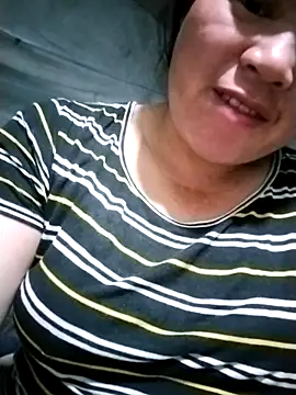 Min-in online show from April 15, 2026, 10:32 pm