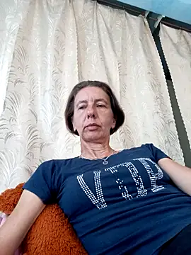 Snapshot of Tania9876 chatting on July 11, 2026, 7:33 am Tania9876 online show from July 11, 2026, 7:33 am