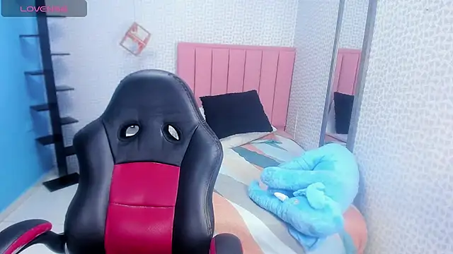 Maya johnson2 online show from March 27, 2026, 3:45 am