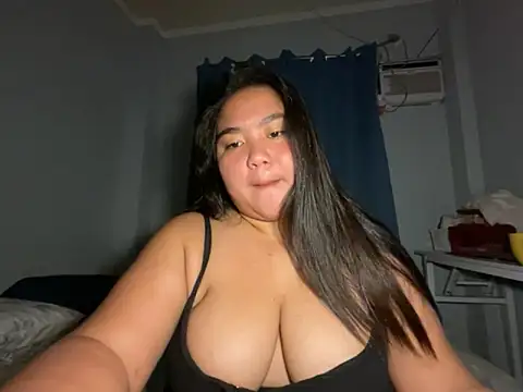 chubby hotladyjes online show from May 8, 2026, 8:19 am