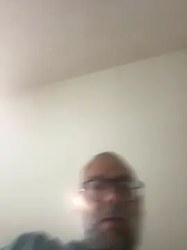 Snapshot of mrweed26 chatting on May 17, 2026, 7:54 pm mrweed26 online show from May 17, 2026, 7:54 pm