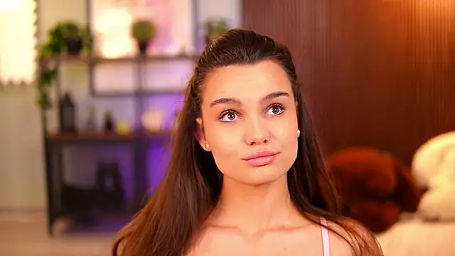 Lena Laurent online show from June 20, 2026, 9:12 am